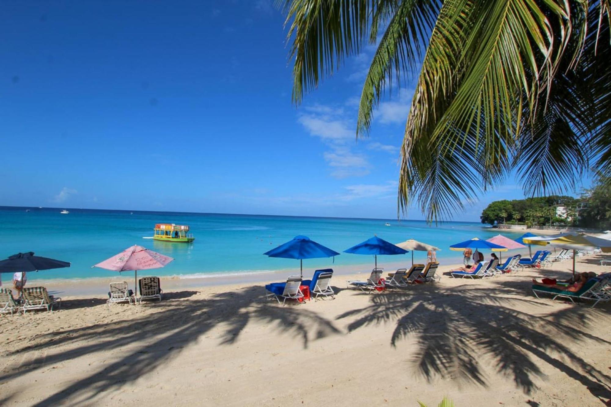 Bora Bora By Blue Sky Luxury Apartamento Paynes Bay Quarto foto