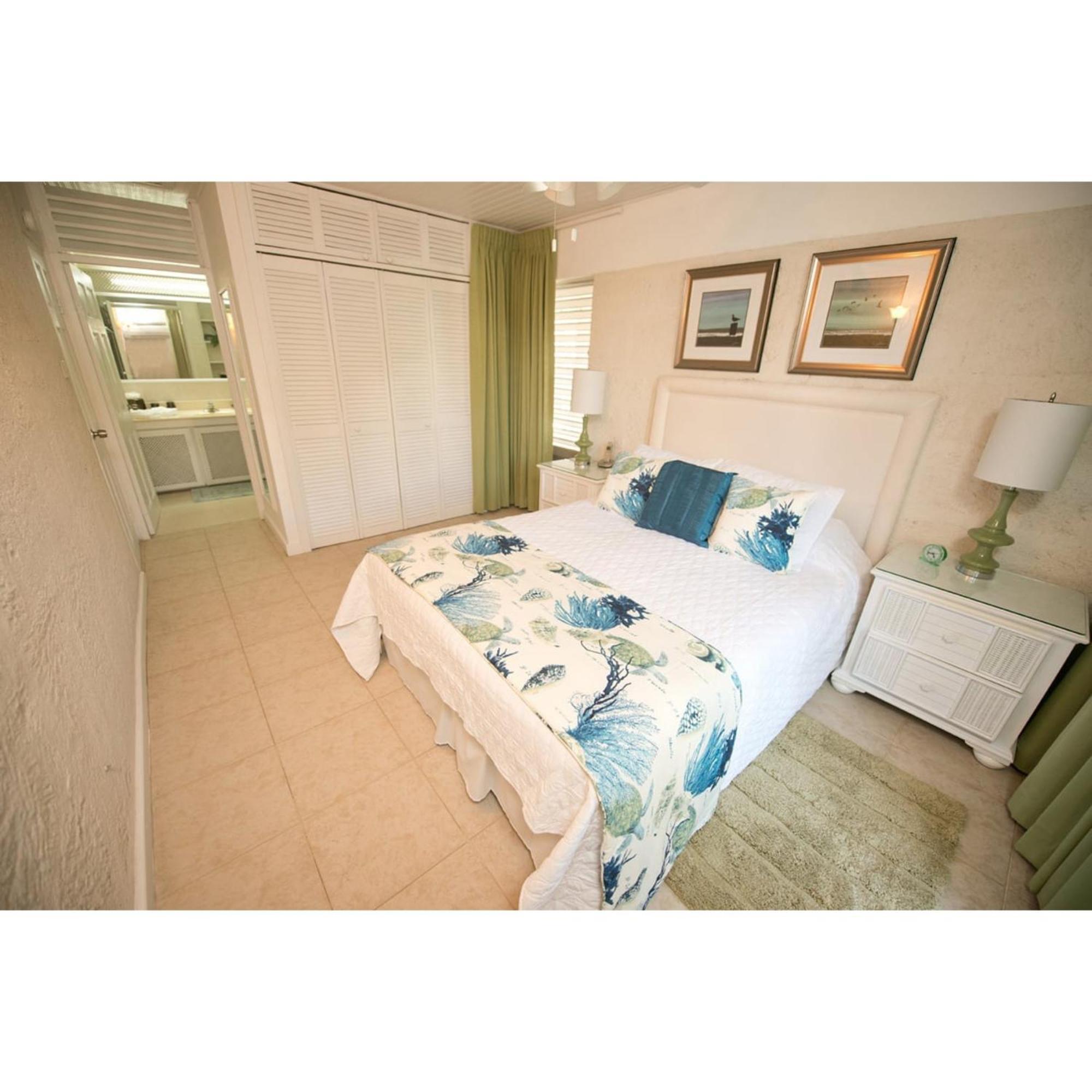 Bora Bora By Blue Sky Luxury Apartamento Paynes Bay Quarto foto